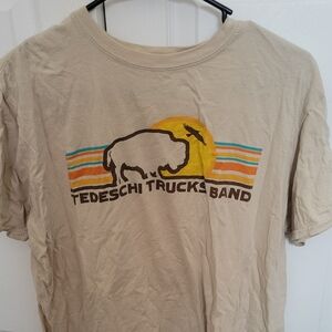 Tedeschi trucks Tshirt